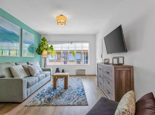 301 86th St #4, Miami Beach, FL 33141