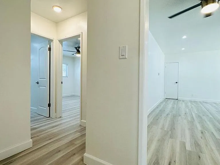 4021 Stevely Ave — Photo 14