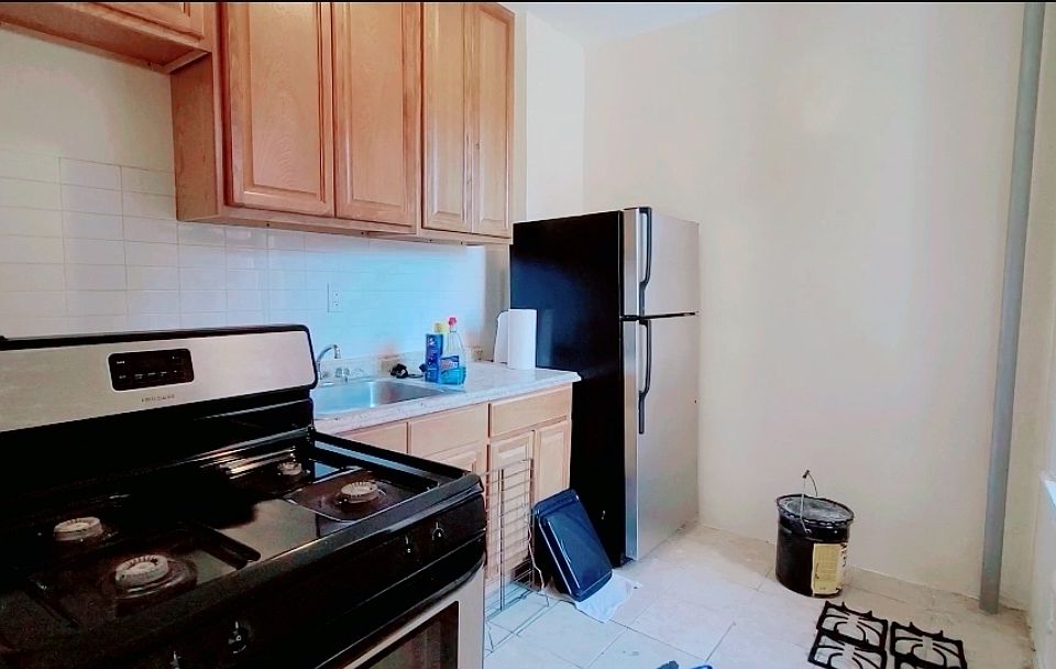 1st image of 436 New York Ave APT A5