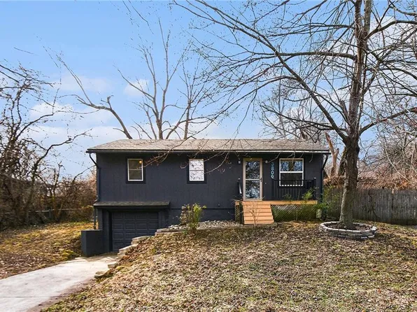 3809 E 96th St, Kansas City, MO 64137