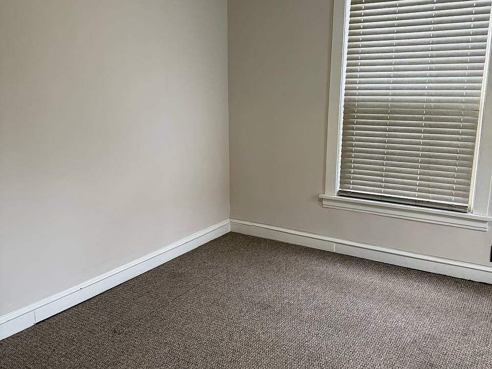 1st image of 1131 Jackson St APT 1