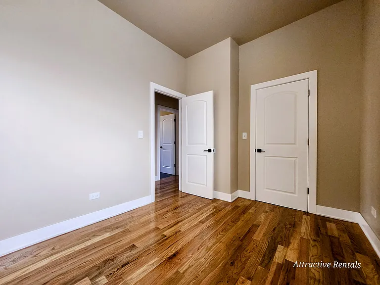 6343 S Elizabeth St #2F — Photo 14