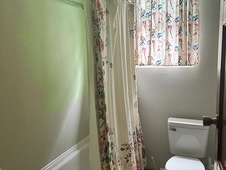 1204 Bartholomew St #A — Photo 3
