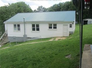 220 South St, Summersville, WV