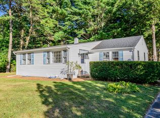 466 Old Mill Rd, Osterville, MA 02655