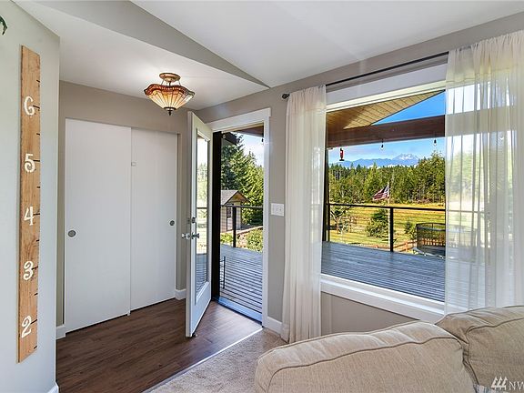 3rd image of 6049 Minnig Ln NW