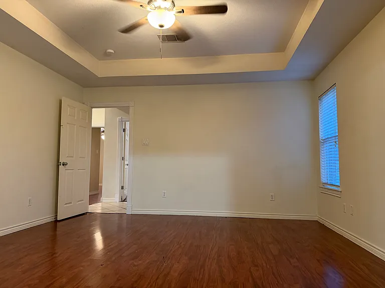 2208 Albert Broadfoot St — Photo 20