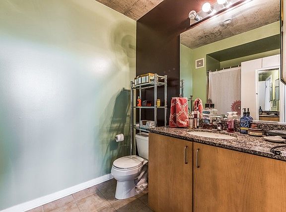 5th image of 611 S Wells St #2110