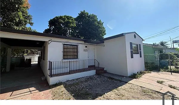 3 bed, 1262 sqft, $2,999 — Photo 2