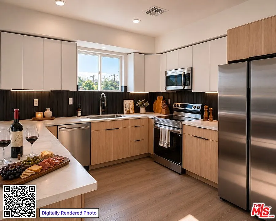 4 bed, 4.0 bath, 1659 sqft, $5,100 — Photo 2