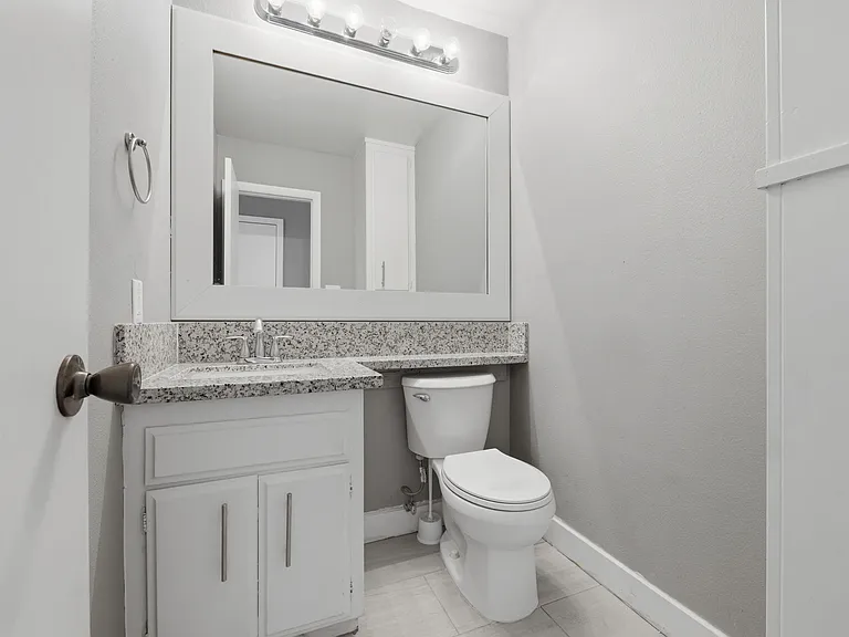 248 Greenbriar Townhouse Way — Photo 9