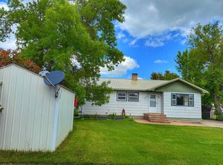 1015 E Warren St, Sundance, WY 82729