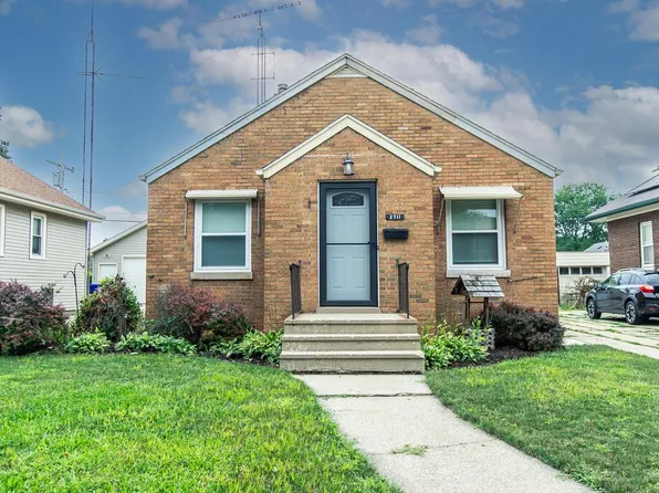 5711 34th AVENUE, Kenosha, WI 53144
