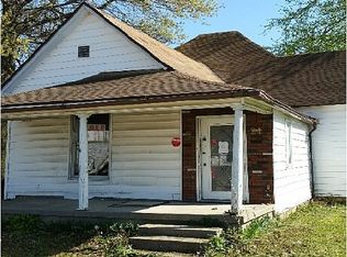 210 E Hopewell St, Farmersburg, IN