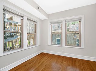 2027 W Farragut Ave #3, Chicago, IL 60625