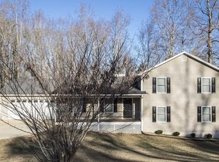 304 Dandelion Ln, Auburn, GA 30011