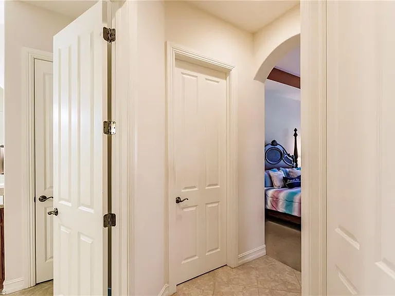 7684 Cottesmore Dr — Photo 26