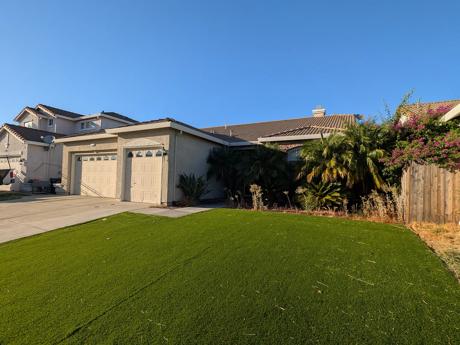3 bed, 2121 sqft, $3,000 — Photo 2