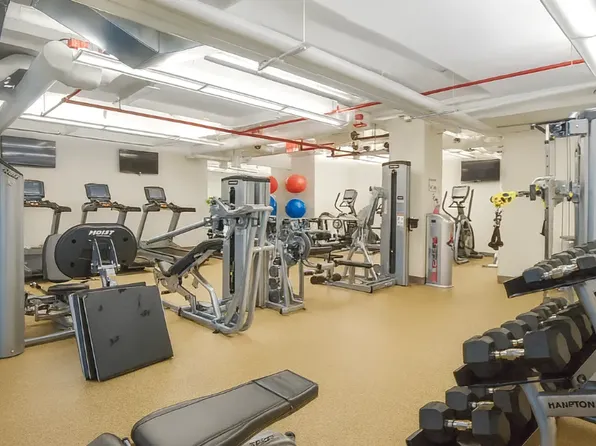 95 Christopher Street image 8 of 9