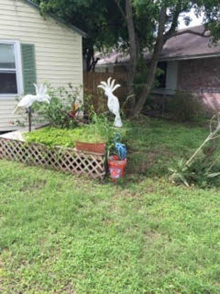 1st image of 1601 Daly Dr