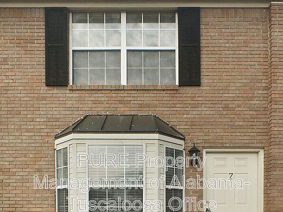 2nd image of 1605 Hackberry Ln APT 7