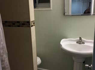 4626 Bowne St, Flushing, NY 11355