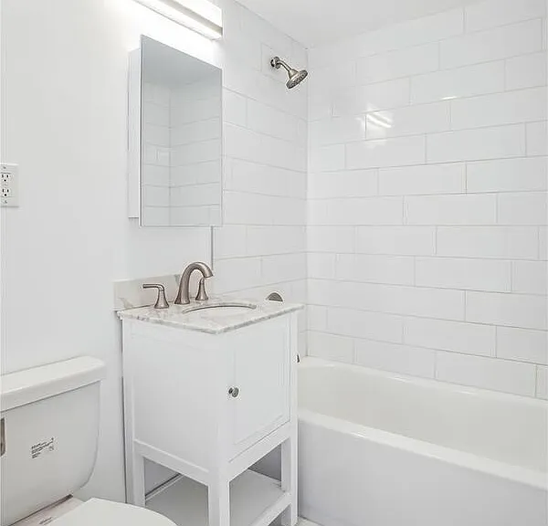 4600 Duke St #409 — Photo 22
