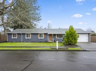912 E Pioneer Ln, Newberg, OR 97132