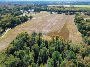 6 Grants Mill Rd W, Wallace, SC 29596