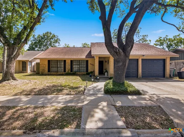 205 Pecos Dr, Victoria, TX 77904
