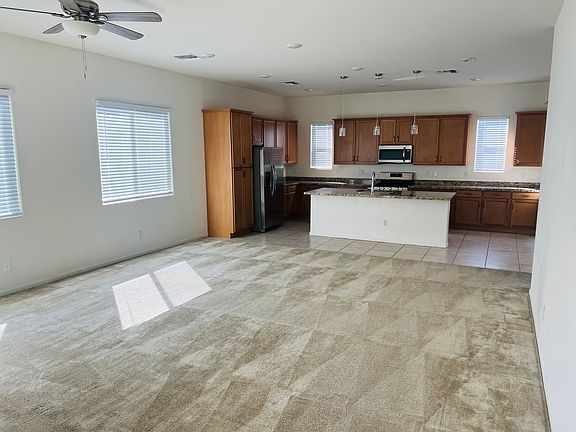4th image of 15921 N 74th Ln