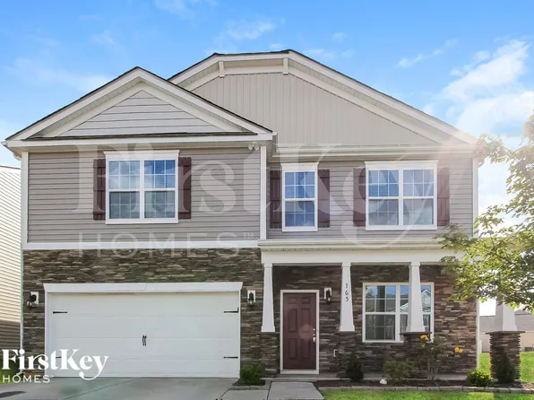 165 N Cromwell Dr, Mooresville, NC 28115