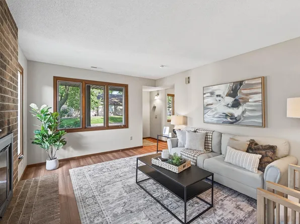 2473 Wimbledon Bay, Woodbury, MN 55125