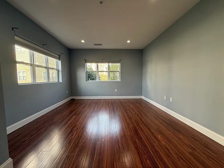 140 Railroad Ave #UB102 — Photo 27