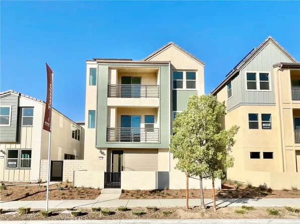 27355 Hyland Ct, Valencia, CA 91381