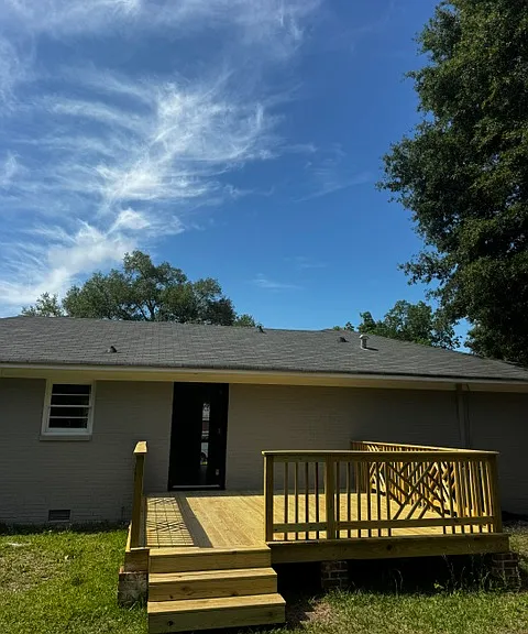 2841 Hawthorne Dr — Photo 10