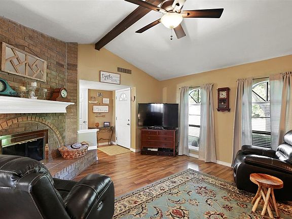 4th image of 9210 Millwood Dr