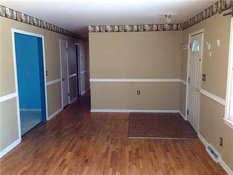 2nd image of 3721 Maplewood Dr