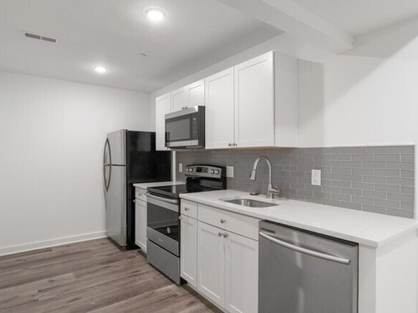 1254 N Carlisle St #401