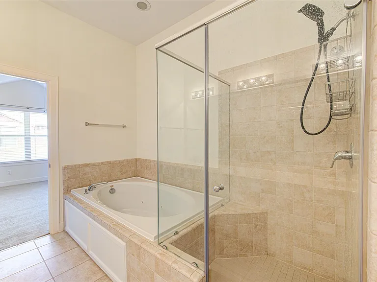 2710 Hullsmith Dr #402 — Photo 30