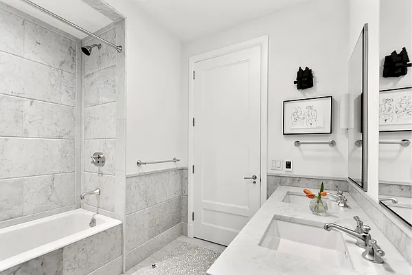 Rented by Douglas Elliman | media 15