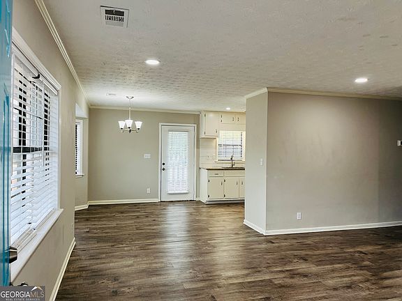 4th image of 800 Bedford Bay Trl