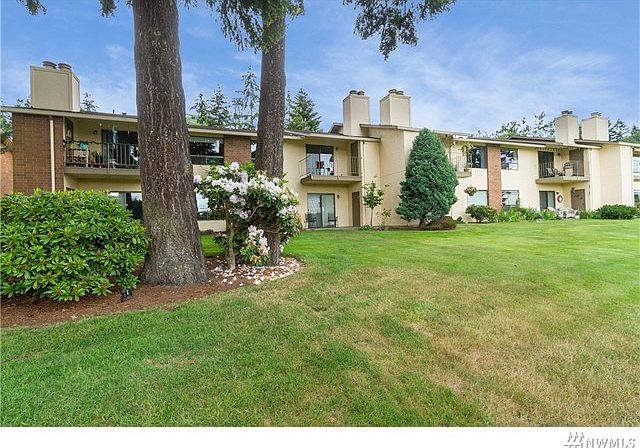 1st image of 23305 Lakeview Dr Unit C202