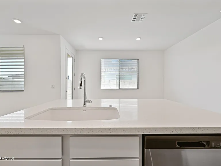 4816 S Ferric — Photo 9