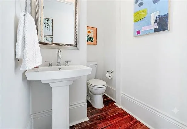 1031 Arabella St — Photo 17