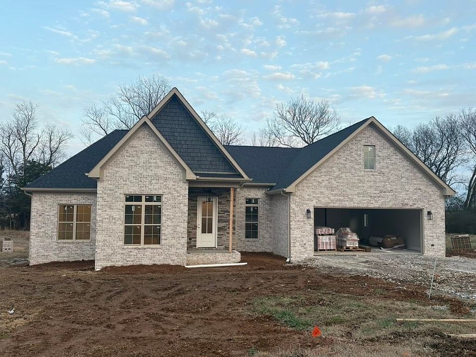 1st image of 290 Deer Run Cir