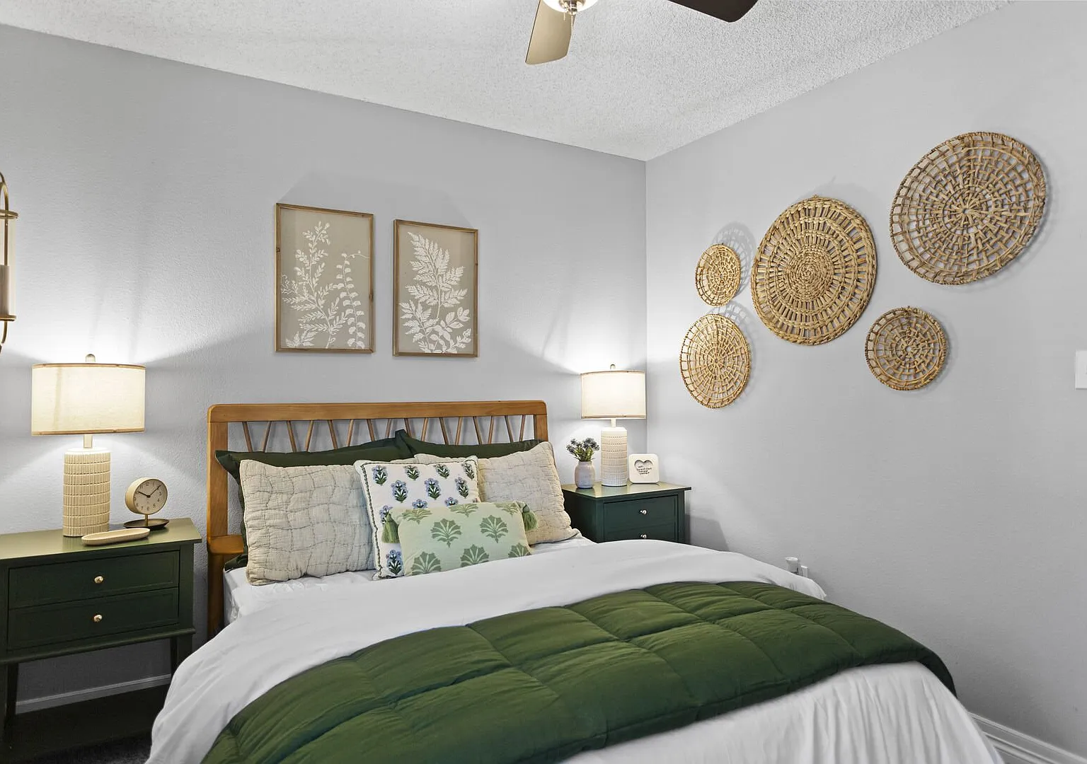 Hearthwood Ln, Colorado Springs — Photo 2