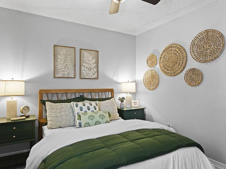 Hearthwood Ln — Photo 2