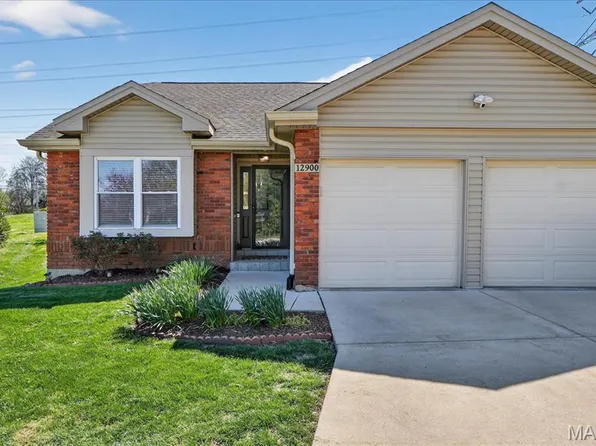 12900 Springdale Village Dr, Saint Louis, MO 63146