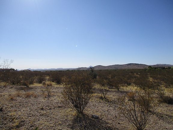 2nd image of 21775 W Date Creek Rd Lot 10